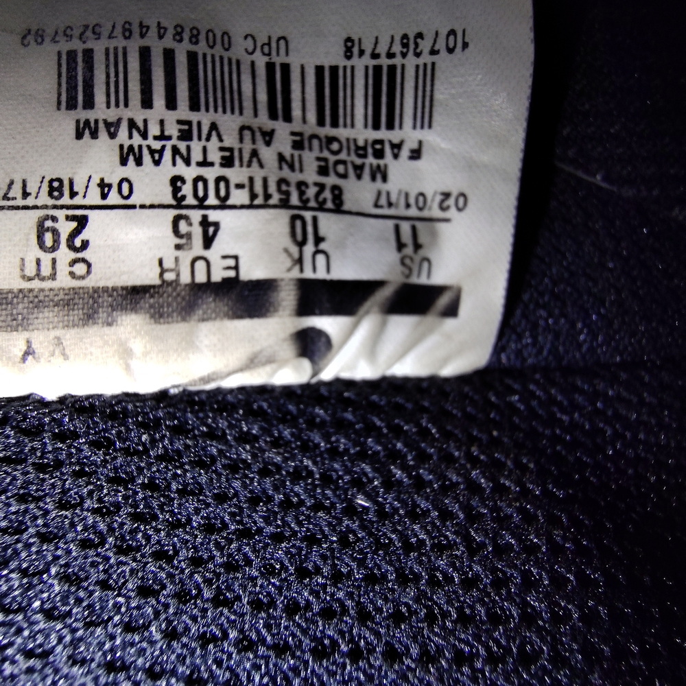 Nike Black and Gray Sneakers - Picture 4 of 5